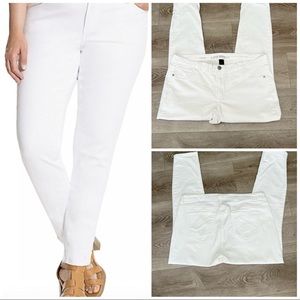 Lane Bryant | Mid Rise White Skinny Jeans